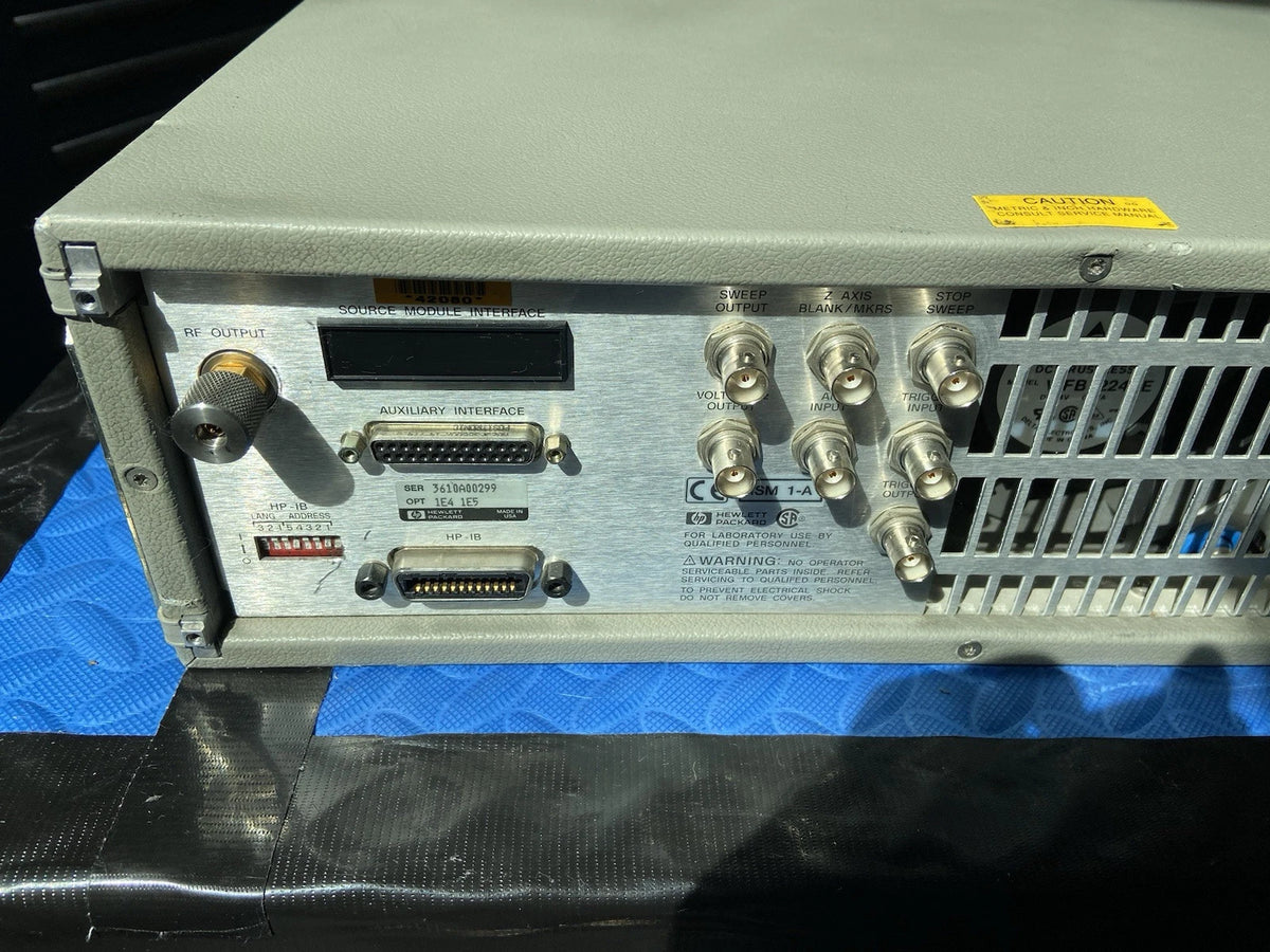 HP 83731A 2-20GHz Synthesized Sweep/CW Signal Generator CAL’d with Option 1E4 1E5