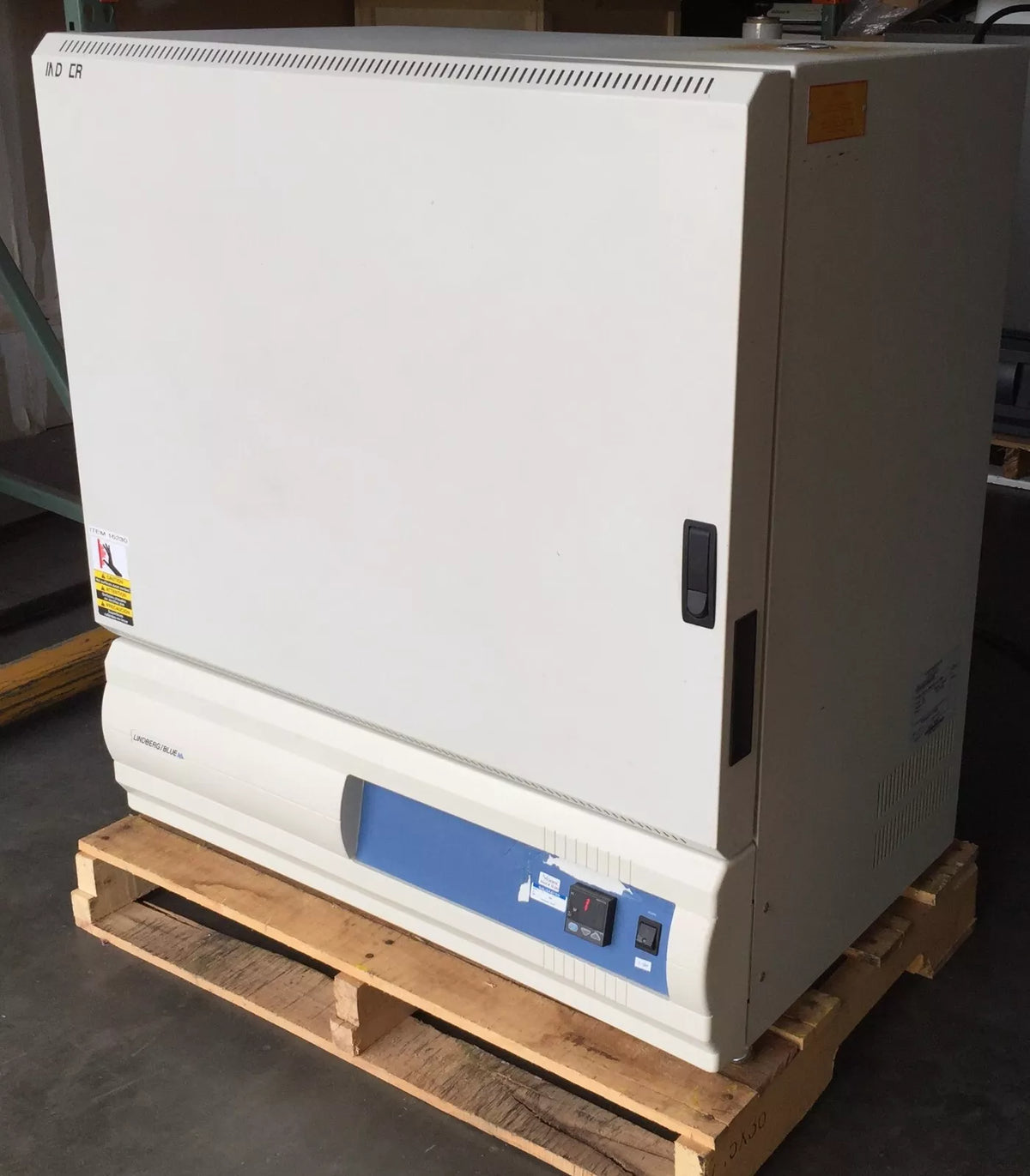 Linberg/Blue M MO1440A-1 Mechanical Convection Oven 40˚C - 300˚C, Ivory Color