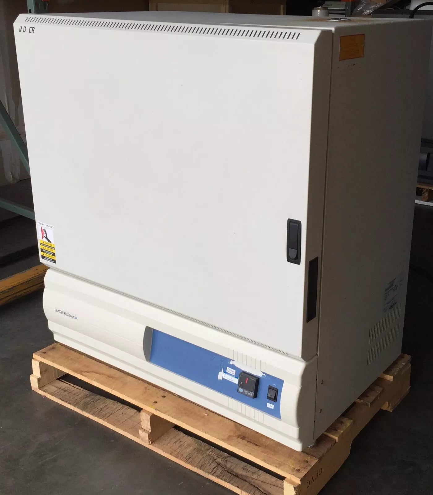 Linberg/Blue M MO1440A-1 Mechanical Convection Oven 40˚C - 300˚C, Ivory Color