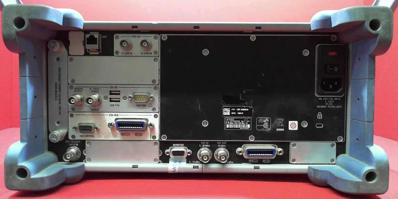 R & S FSV30-B22-B10-B3-B5-B9 100915 9kHz-30GHz Spectrum Analyzer