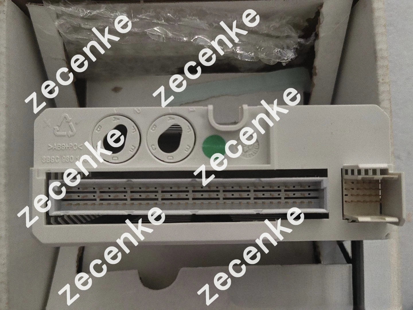 ABB 3BSE008508R1 PR: G DI810 Digital Input Module Termination Unit 24V 16ch