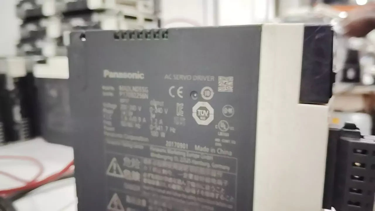 Panasonic MADLN05SG AC Servo Drive 100W 0-240V 1.2A MINAS