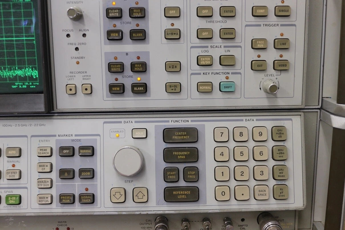 HP 8566A 100Hz-22GHz Spectrum Analyzer
