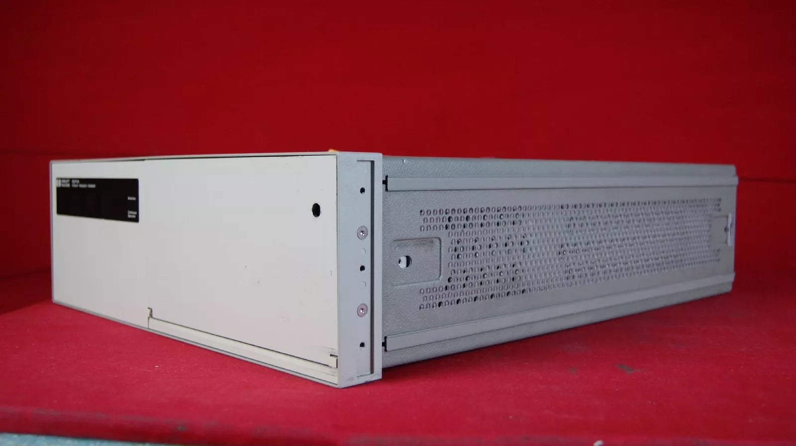HP/Agilent/Keysight 5071A -001 3608A00960 Primary Frequency Standard