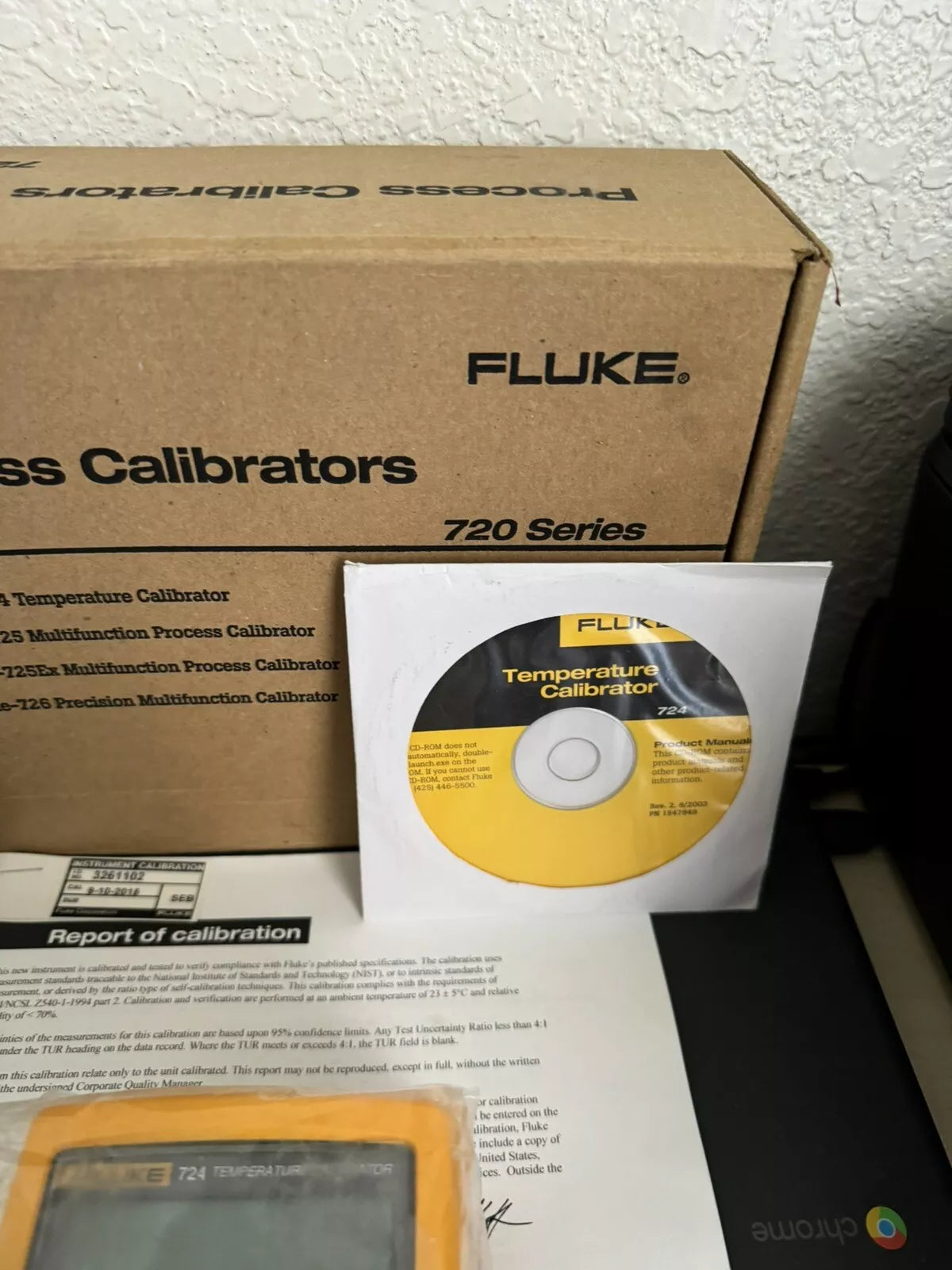 FLUKE 724 Temperature Calibrator Meter - New Sealed