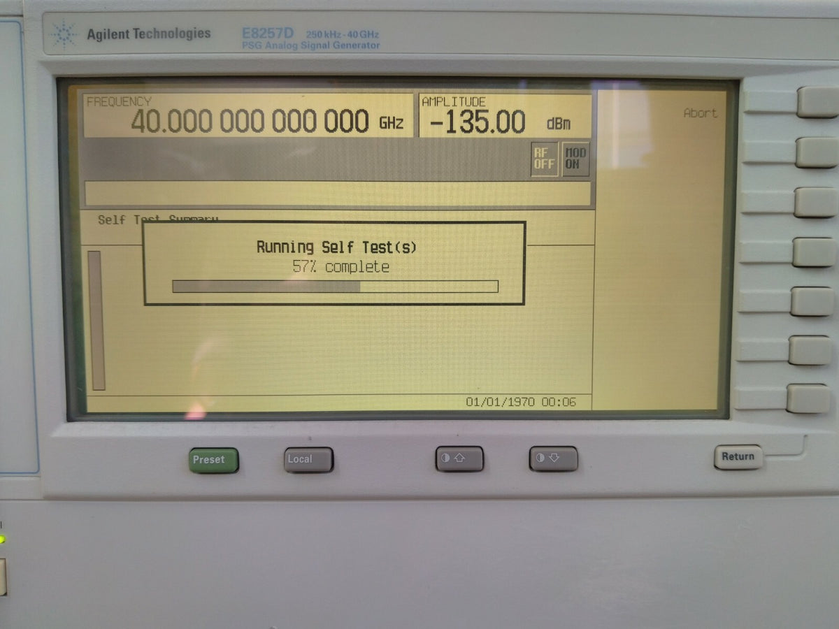 Agilent E8257D PSG 250KHz to 40GHz Microwave Signal Generator w/ 1E1 , 540, UNT