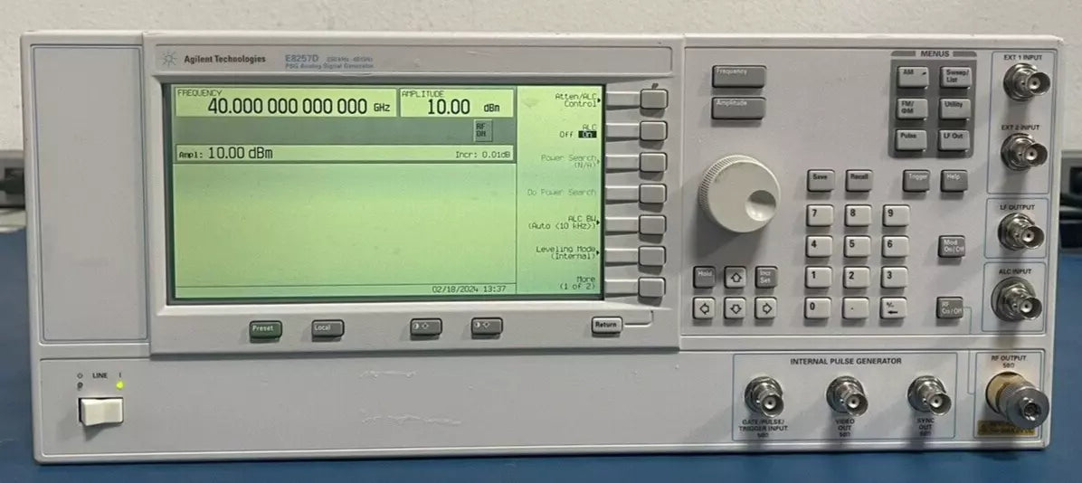 Agilent/Keysight E8257D PSG 250kHz-40GHz Analog Signal Generator Options 540