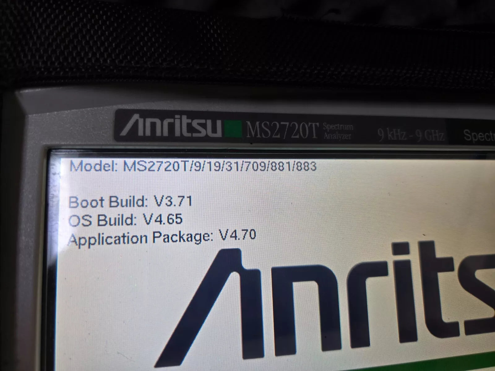 Anritsu MS2720T 9kHz-9GHz Spectrum Master with Opt. 9, 19, 31, 709 - 2032