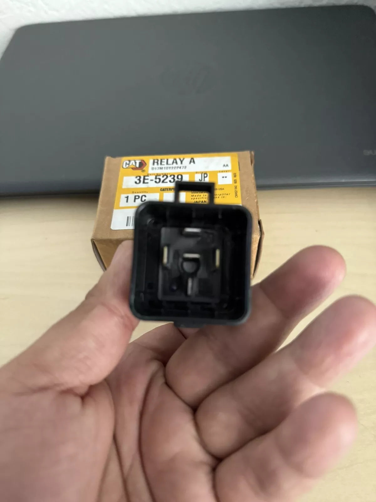 CAT 3E-5239 24 Volts Connector Plug Relay (Genuine OEM) New