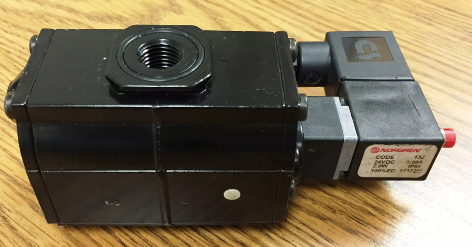 Norgren P72F-2AC-PFA Soft Start/Dump Valve with Norgren QM/48/13J/28