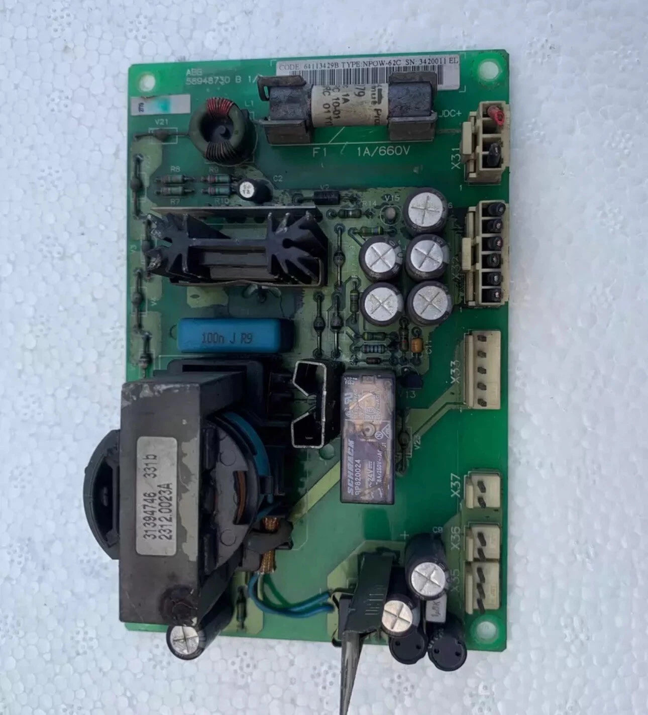 Compact NPOW-62C Power Generator for Outdoor Activities