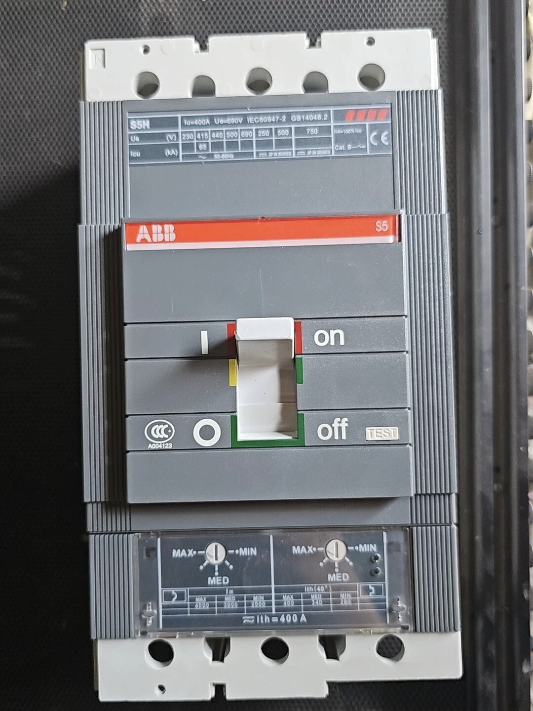 ABB Sace S5 Molded Case Circuit Breaker